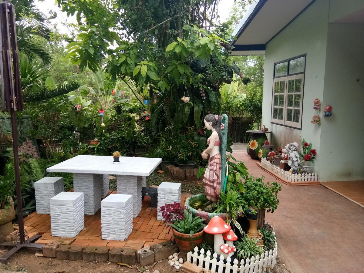 Garden Homestay Сураттхани Экстерьер фото