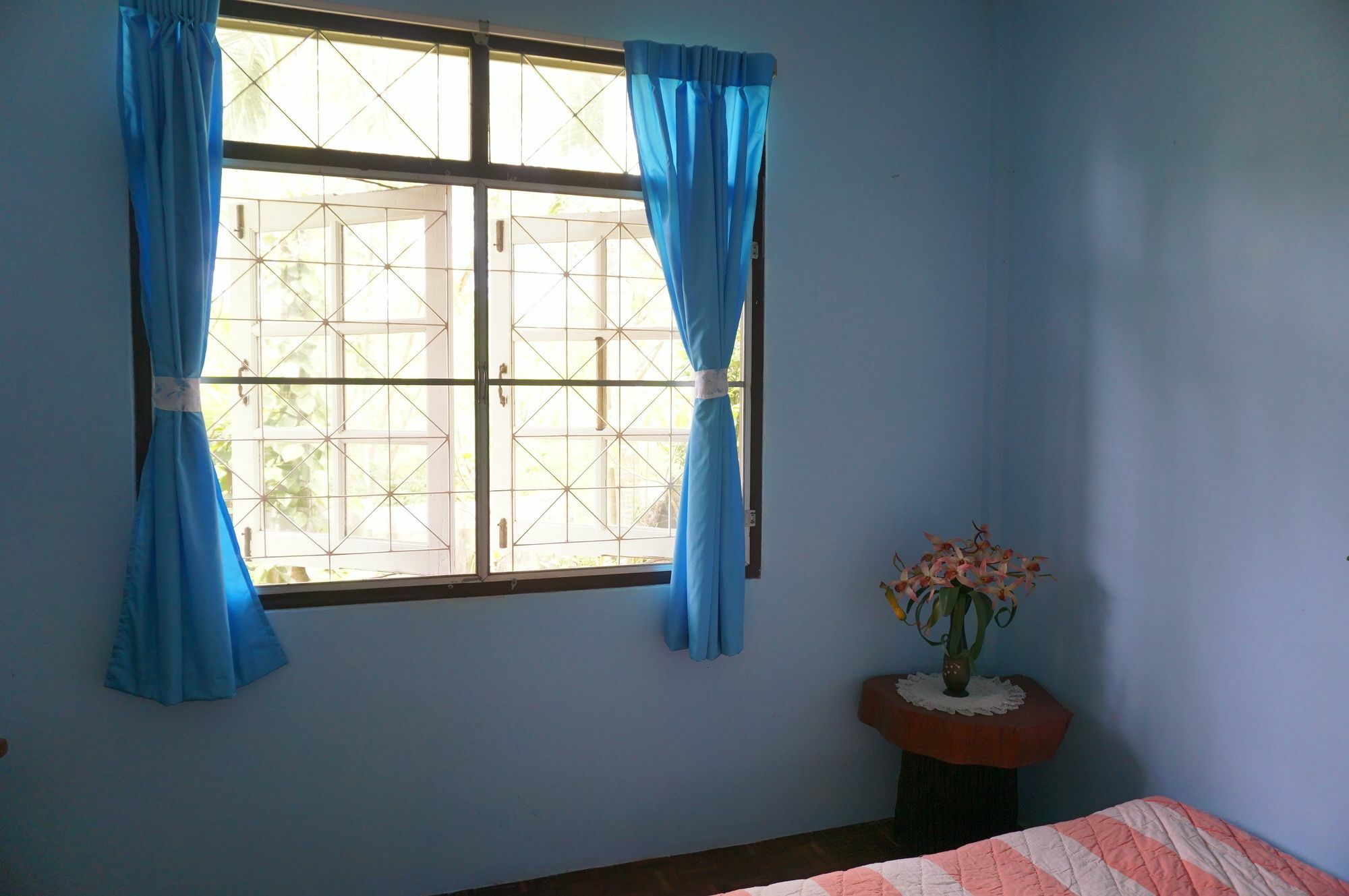 Garden Homestay Сураттхани Экстерьер фото