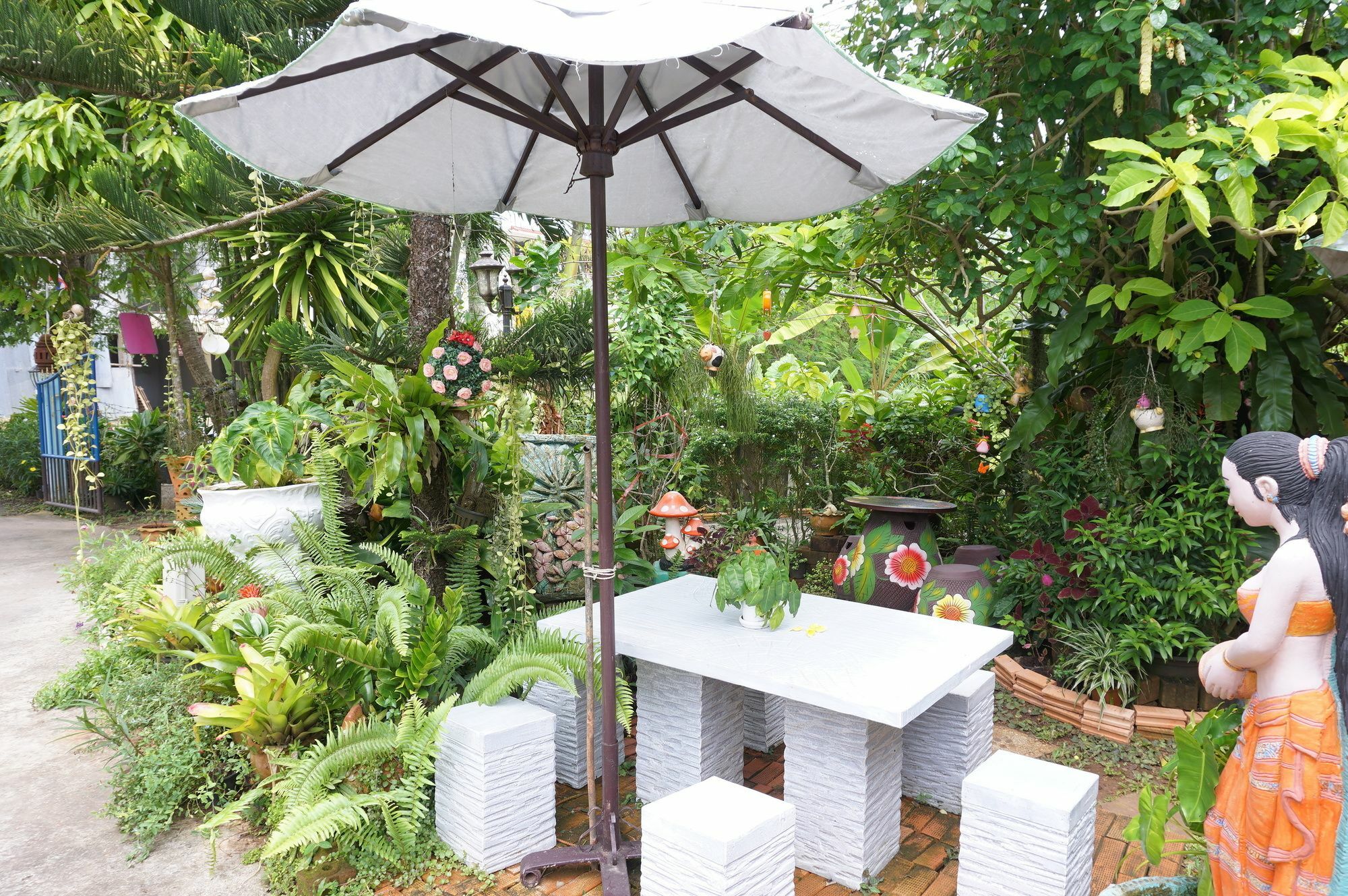 Garden Homestay Сураттхани Экстерьер фото